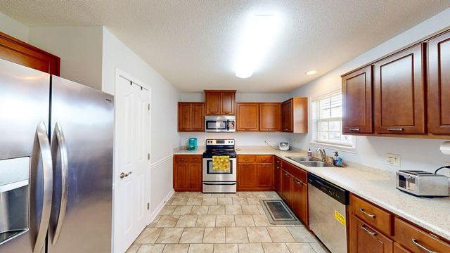 516 Sprucepine Road, Dothan, AL 36301
