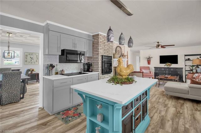 603 Shamrock Road, High Point, NC 27265