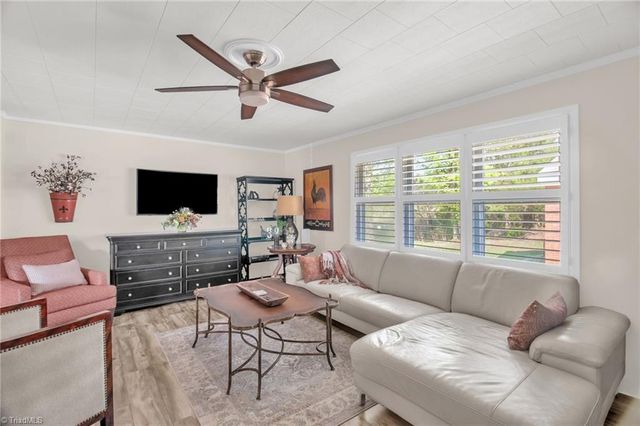 603 Shamrock Road, High Point, NC 27265