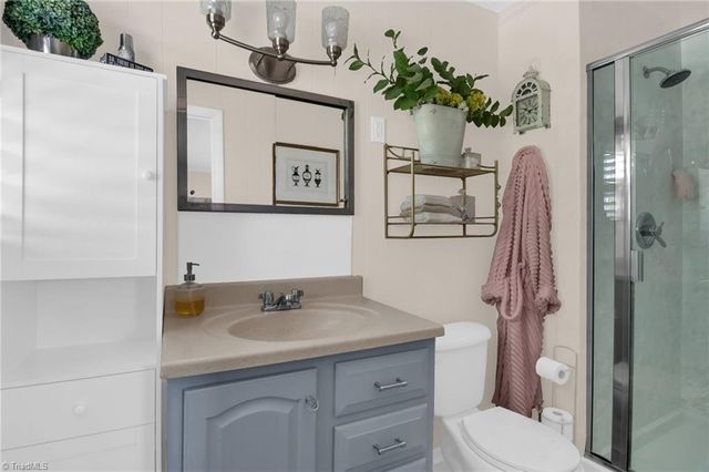 603 Shamrock Road, High Point, NC 27265