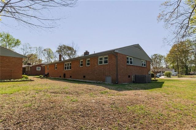 603 Shamrock Road, High Point, NC 27265