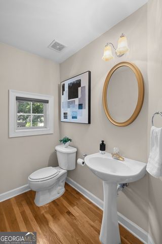 16 Elan Court, Roswell, GA 30022