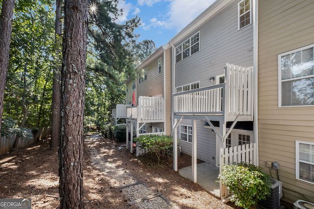 16 Elan Court, Roswell, GA 30022