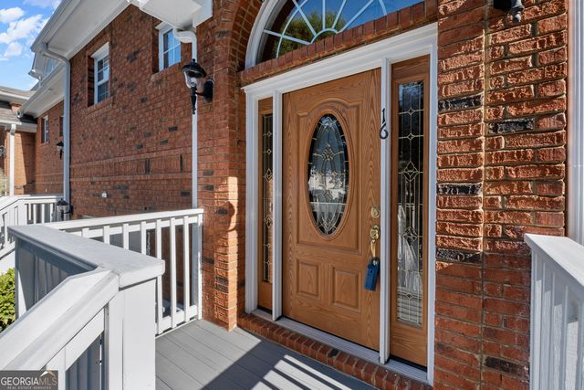 16 Elan Court, Roswell, GA 30022