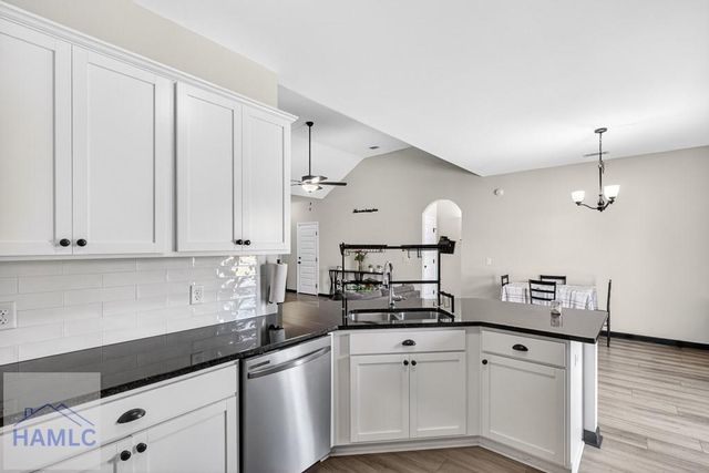 9265 Tibet Highway SE, Allenhurst, GA 31301
