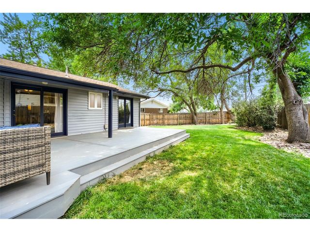 5125 Zinnia Ct, Arvada, CO 80002