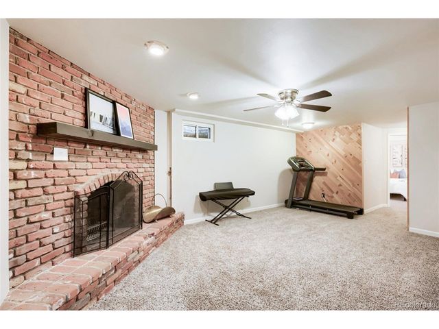 5125 Zinnia Ct, Arvada, CO 80002