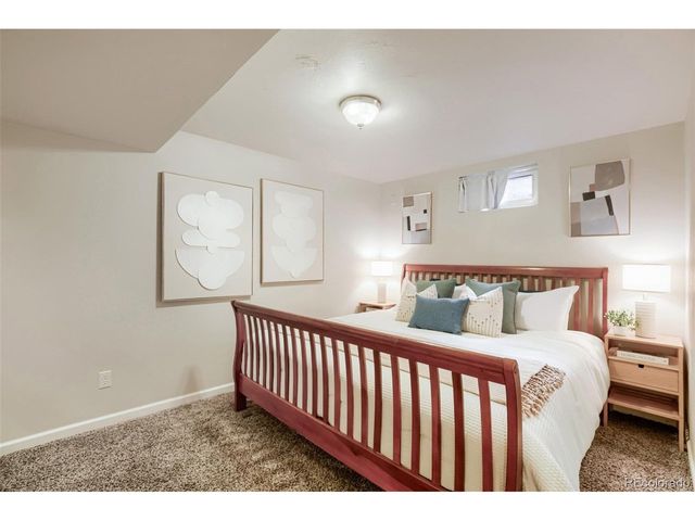 5125 Zinnia Ct, Arvada, CO 80002