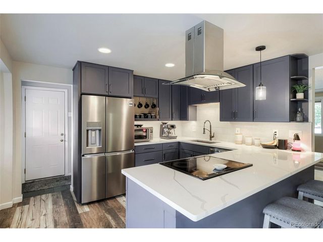 5125 Zinnia Ct, Arvada, CO 80002
