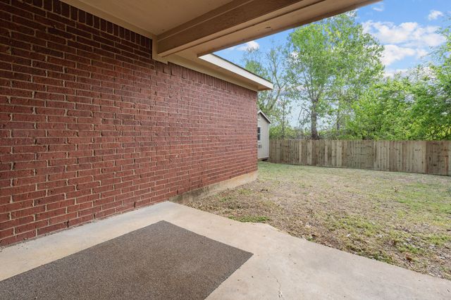 505 Park Meadows Drive, Crowley, TX 76036