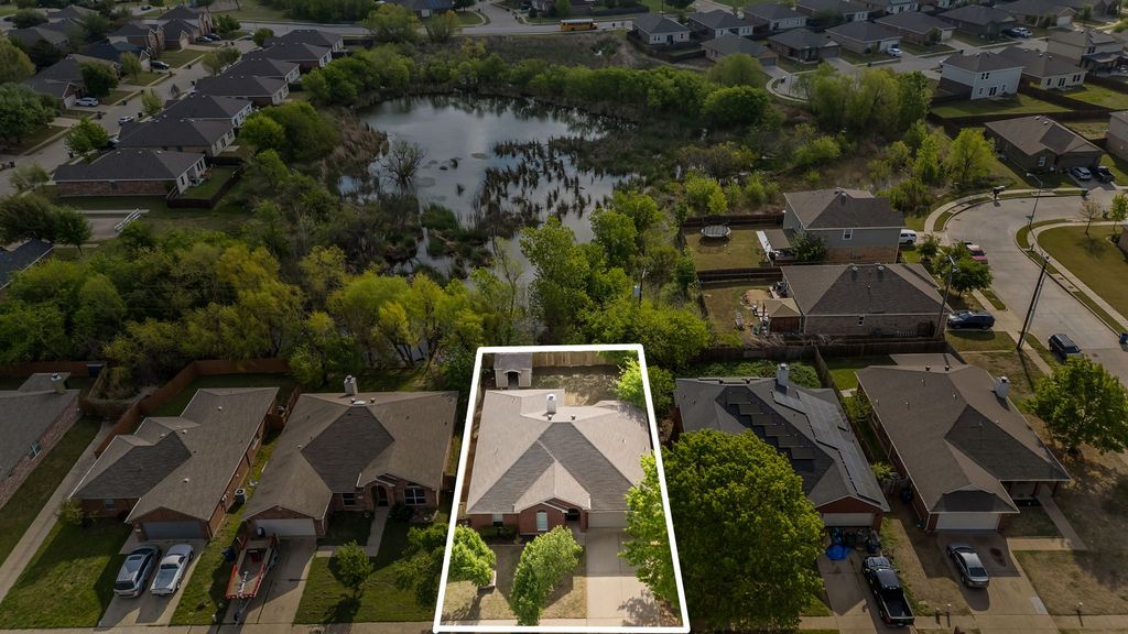 505 Park Meadows Drive, Crowley, TX 76036