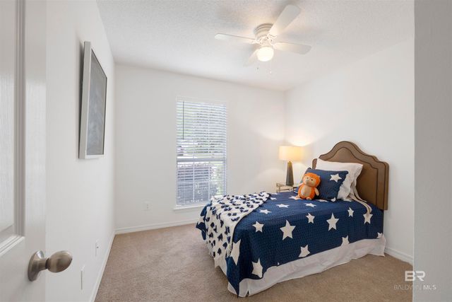 1021 E Hamilton Bridges Drive, Mobile, AL 36695