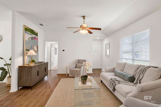 1021 E Hamilton Bridges Drive, Mobile, AL 36695