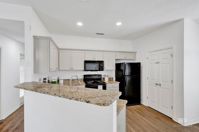 1021 E Hamilton Bridges Drive, Mobile, AL 36695