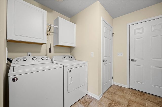 75 Kittling Ridge Lane, Greece, NY 14612