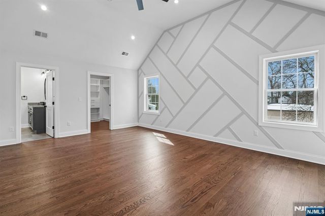 4 Plymouth Drive, Livingston, NJ 07039