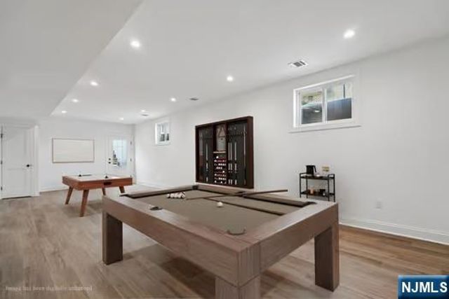 4 Plymouth Drive, Livingston, NJ 07039