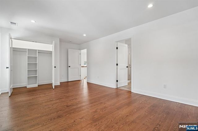 4 Plymouth Drive, Livingston, NJ 07039