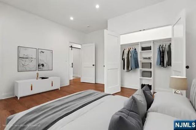 4 Plymouth Drive, Livingston, NJ 07039