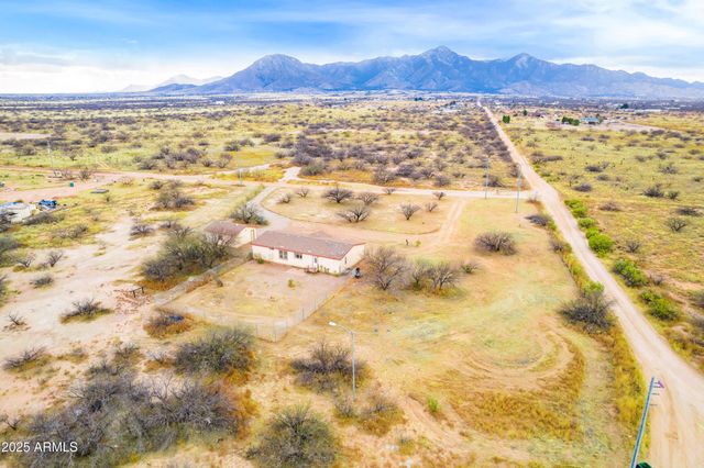 9247 S EL THUMA REAL --, Hereford, AZ 85615