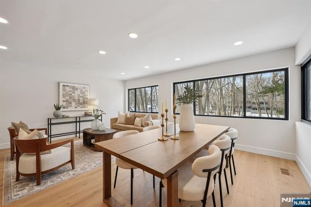 141 Pond Drive 14A, Twp Of Washington, NJ 07676