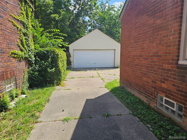 5240 Harvard Road, Detroit, MI 48224
