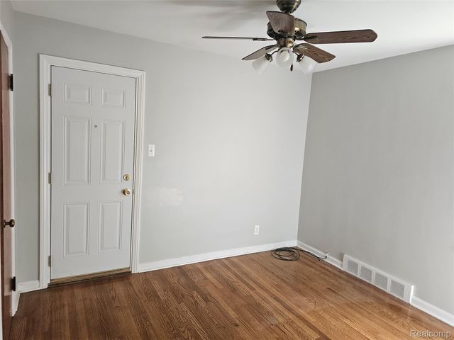 5240 Harvard Road, Detroit, MI 48224