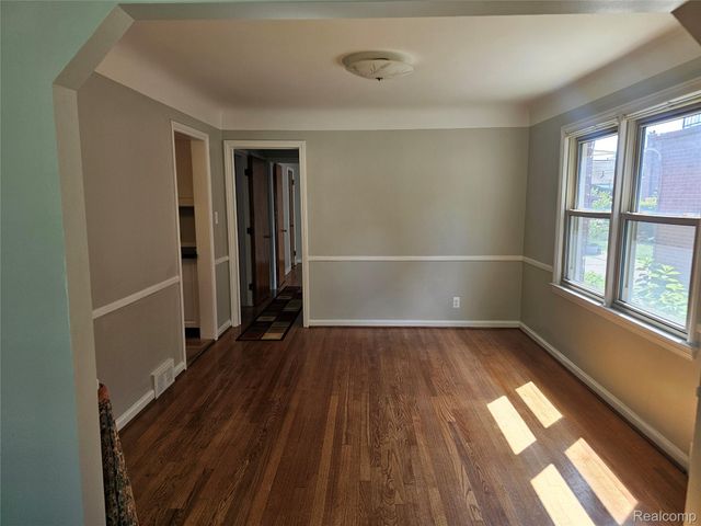 5240 Harvard Road, Detroit, MI 48224