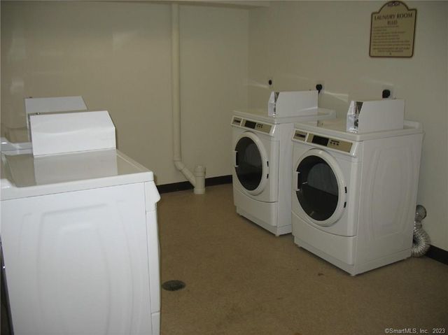 7 New Street 305, Danbury, CT 06810