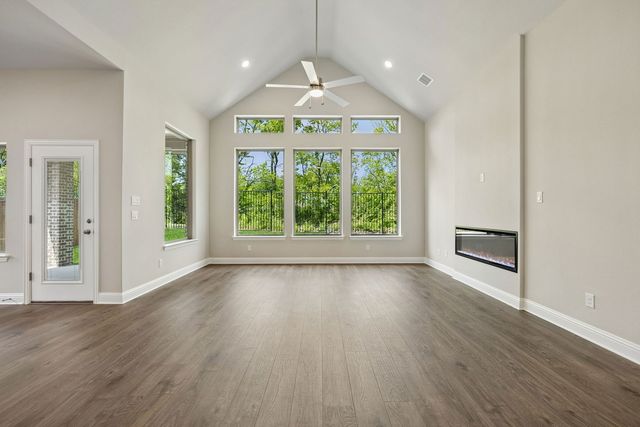 1879 Silver Birch Road, Waxahachie, TX 75165