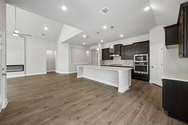 1879 Silver Birch Road, Waxahachie, TX 75165