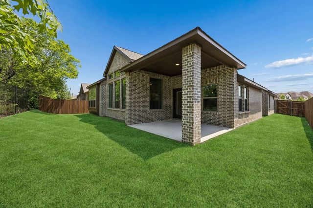 1879 Silver Birch Road, Waxahachie, TX 75165