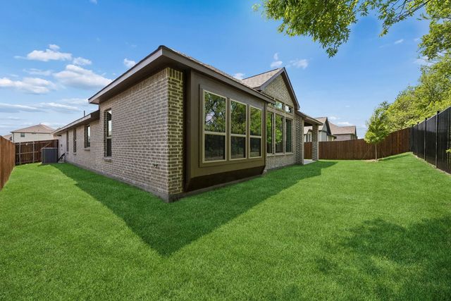1879 Silver Birch Road, Waxahachie, TX 75165