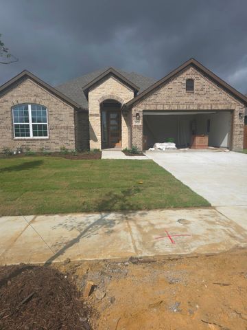 1879 Silver Birch Road, Waxahachie, TX 75165