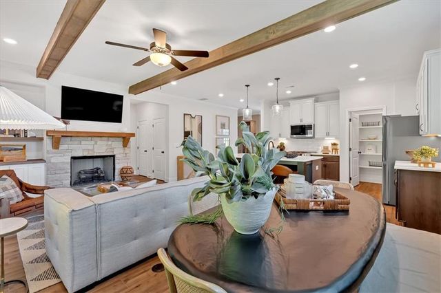 76 Stonebriar Cove, Villa Rica, GA 30180