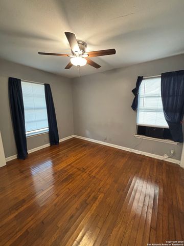 350 Hialeah, San Antonio, TX 78218