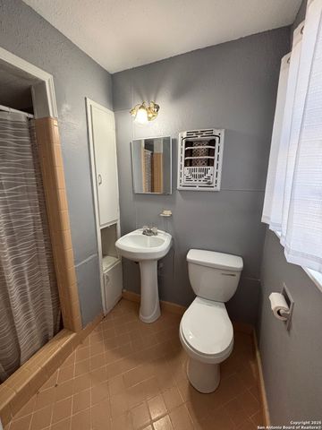 350 Hialeah, San Antonio, TX 78218