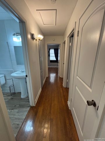 350 Hialeah, San Antonio, TX 78218