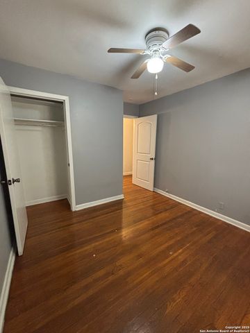 350 Hialeah, San Antonio, TX 78218