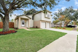 1111 W Brompton Drive, Pearland, TX 77584
