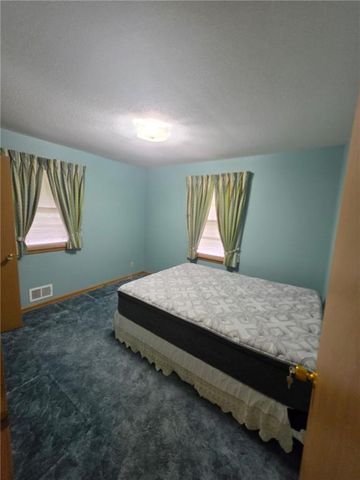 10119 W 92nd Street, Overland Park, KS 66212