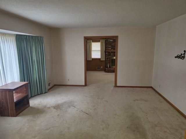 10119 W 92nd Street, Overland Park, KS 66212