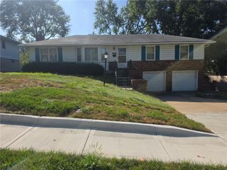 10119 W 92nd Street, Overland Park, KS 66212
