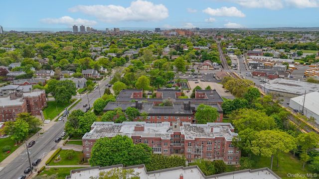 230 Central Avenue 1F, Lawrence, NY 11559