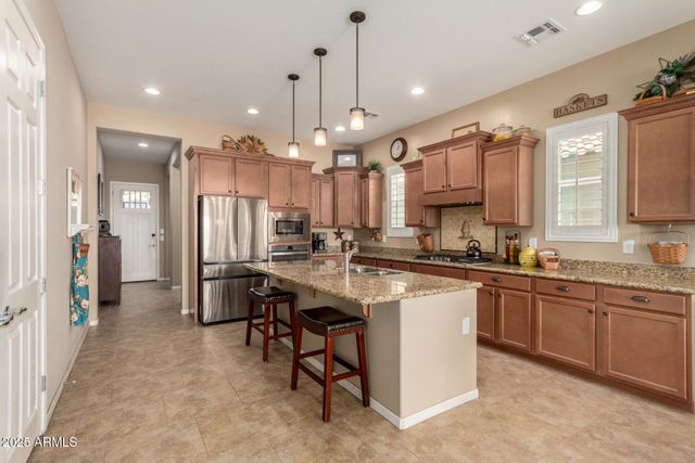 20501 W NELSON Place, Buckeye, AZ 85396