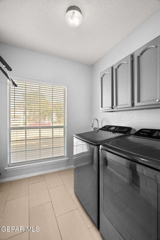 5916 VIA ROBLES Lane, El Paso, TX 79912