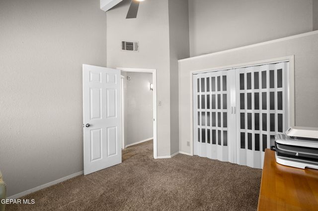 5916 VIA ROBLES Lane, El Paso, TX 79912