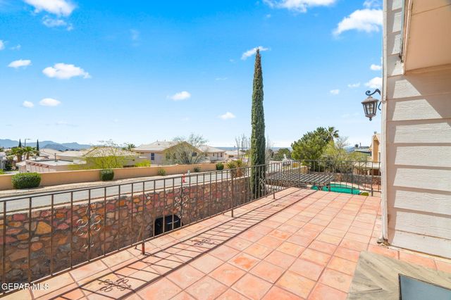 5916 VIA ROBLES Lane, El Paso, TX 79912