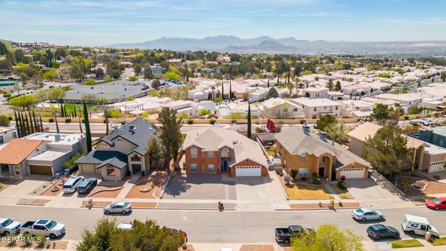 5916 VIA ROBLES Lane, El Paso, TX 79912