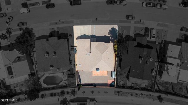 5916 VIA ROBLES Lane, El Paso, TX 79912